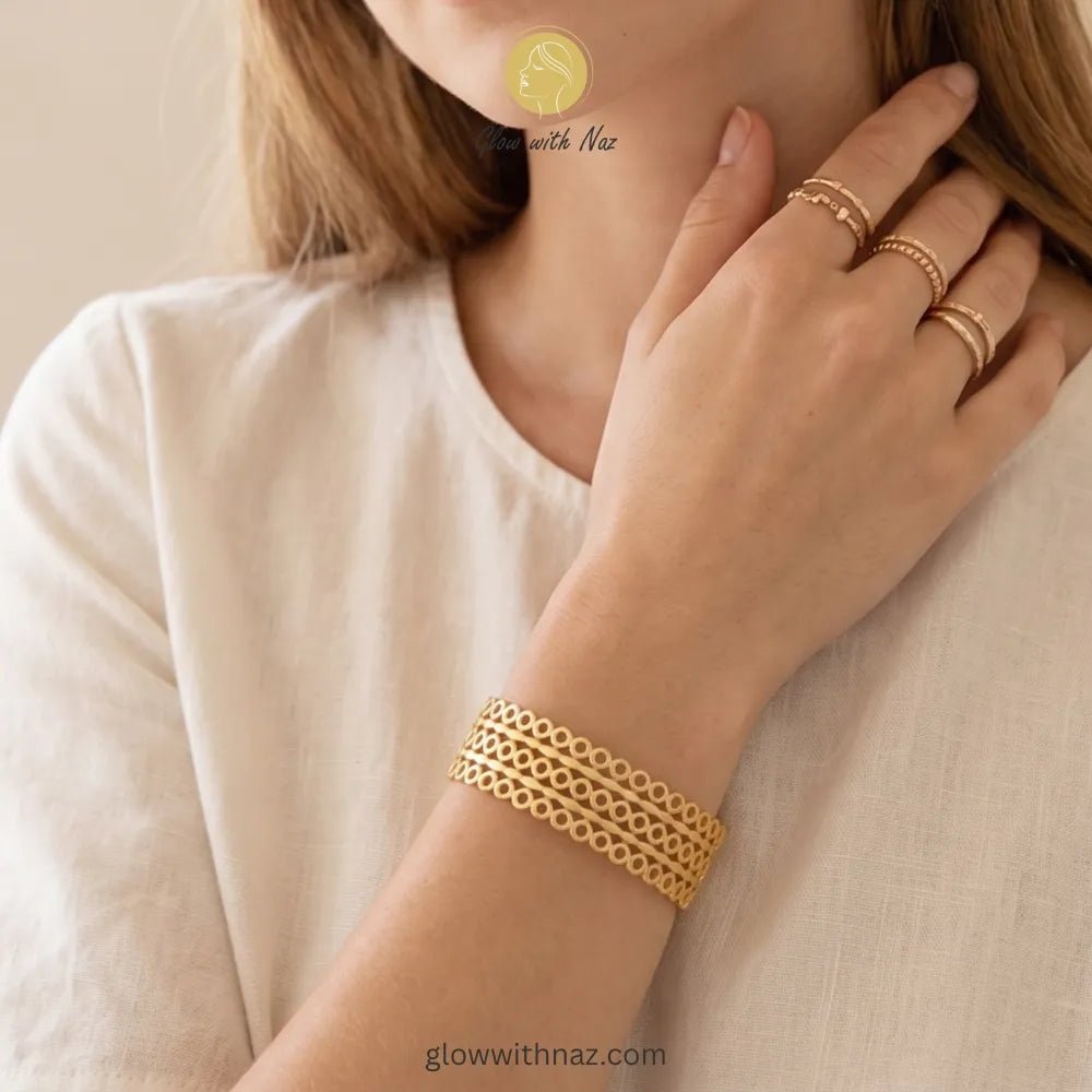 Elegant Multi-Layered Circle Link Hand Cuff Bracelet - Elegant Multi-Layered Circle Link Hand Cuff BraceletJewelryGlow With NazGlow With NazB0049B0049Close-up of the interlocking circle link craftsmanship